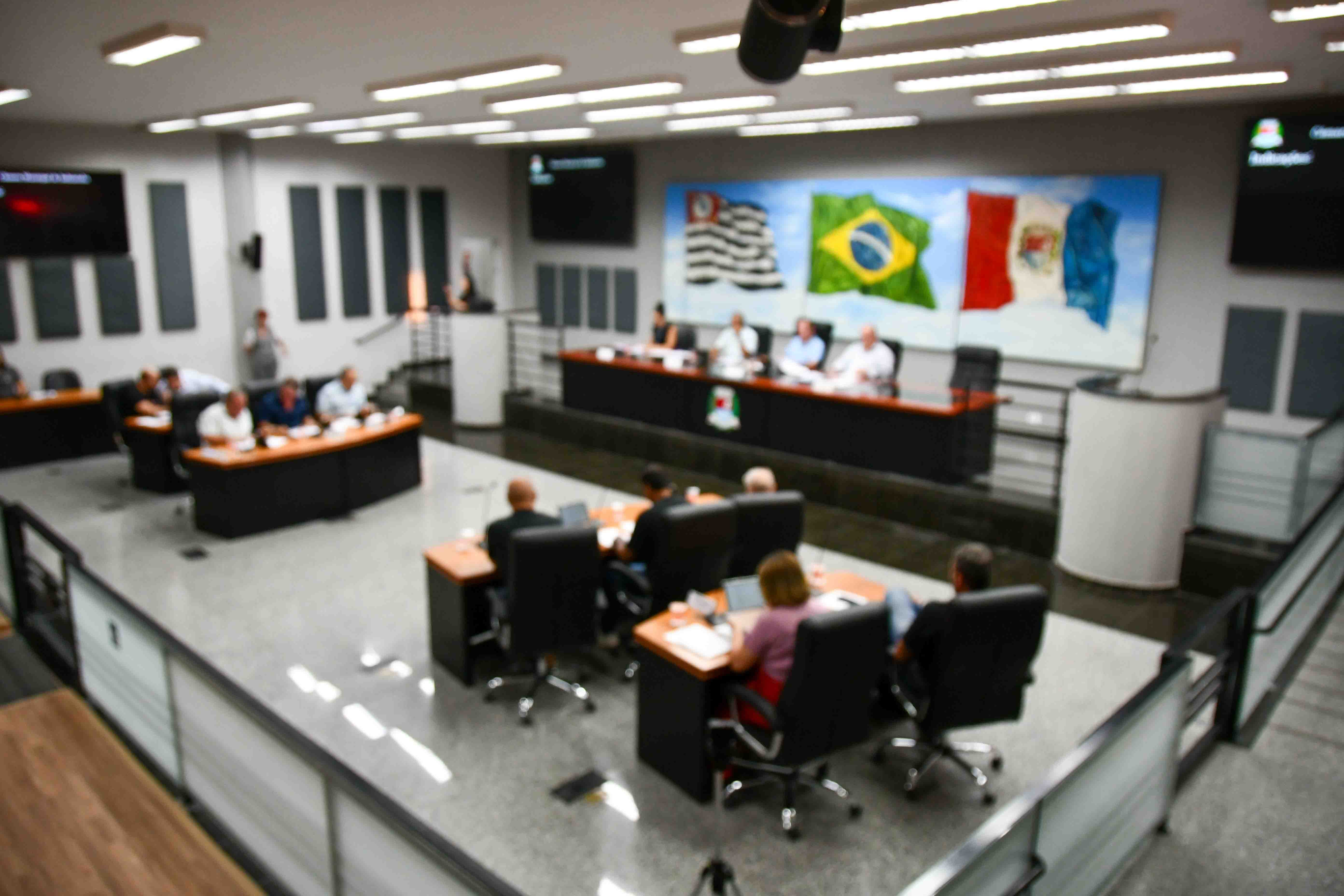 Plenário aprova reajuste de 5,5% no salário dos servidores municipais 